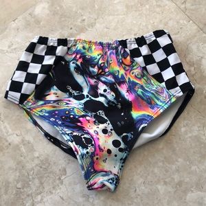 Ravewithmigente scrunch booty shorts - high rise